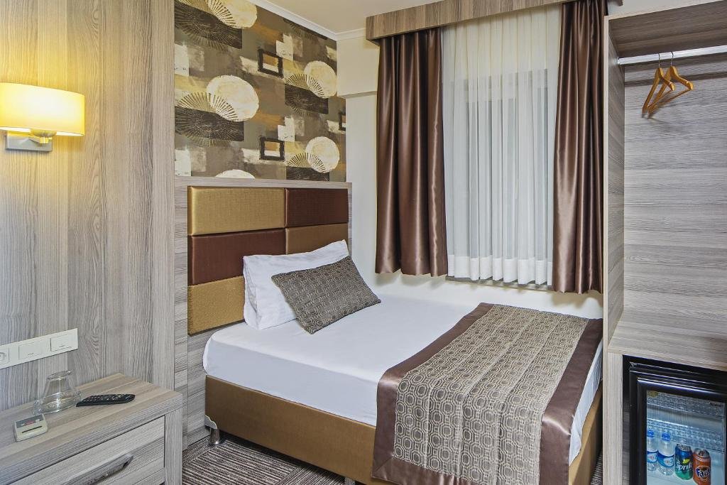 Standard simple chambre Pera Arya Hotel