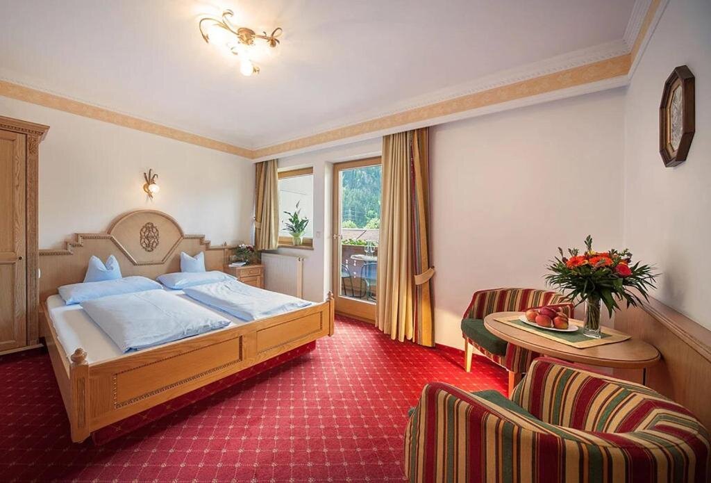 Standard Double room with balcony Landhotel Denggerhof