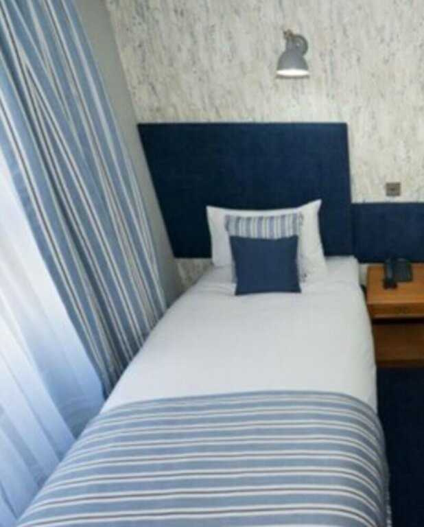 Standard simple chambre Falcon Hotel