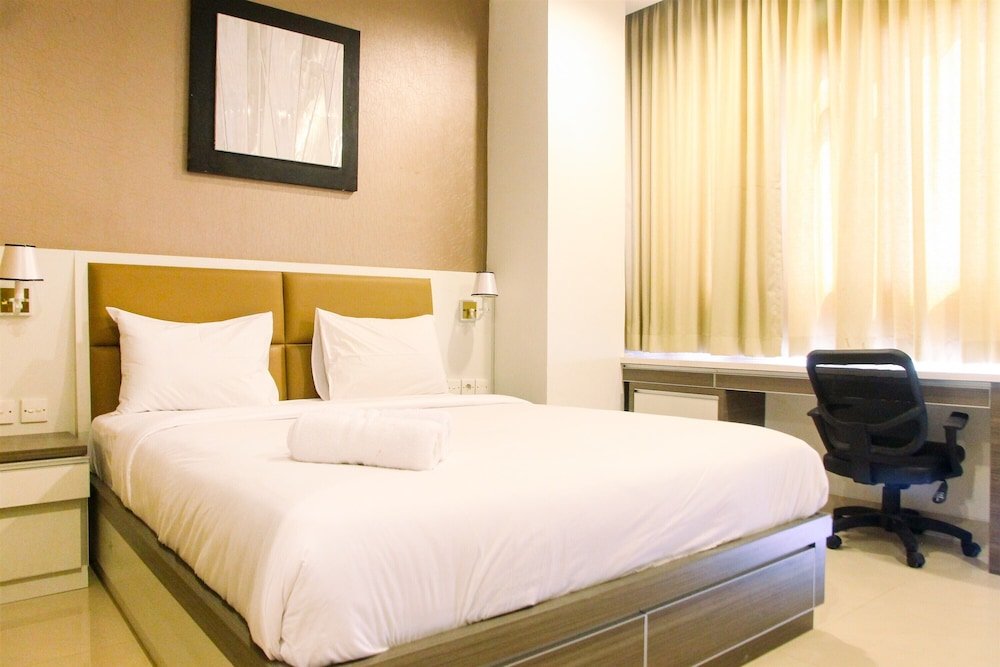 Standard room Deluxe and Modern Studio M Gold Tower Apartment