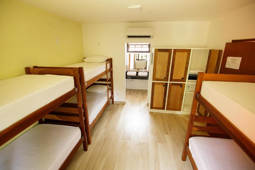 Кровать в общем номере Hostel Refúgio