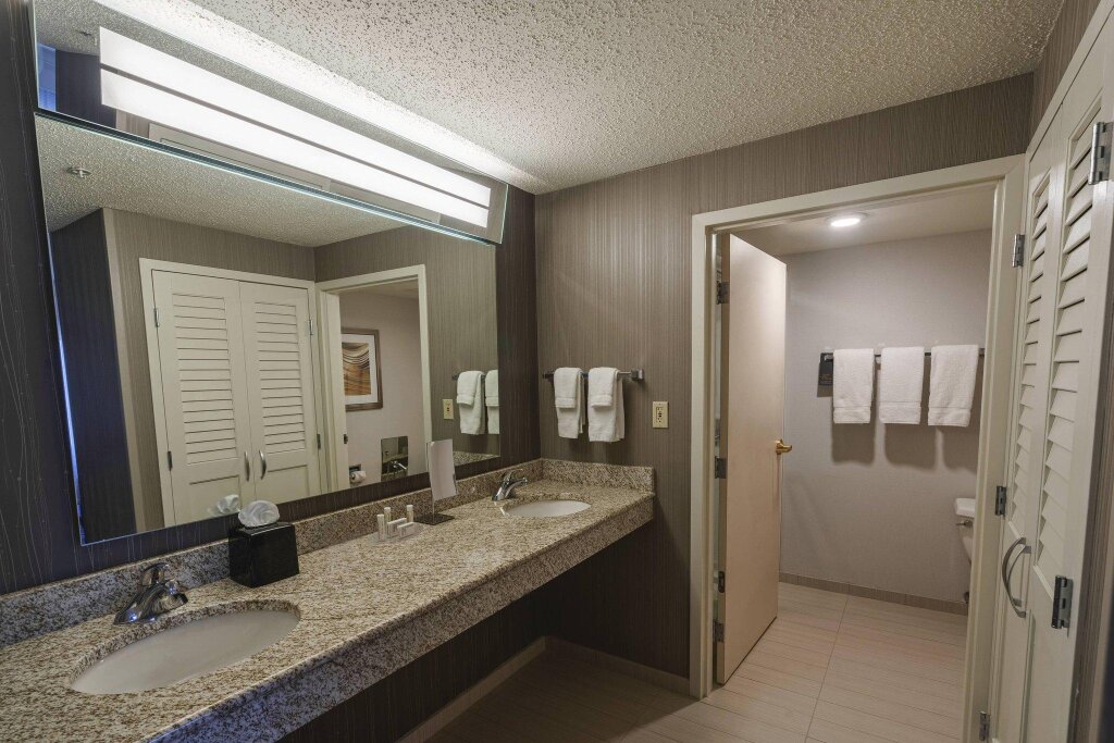 Люкс Courtyard by Marriott Cleveland Willoughby