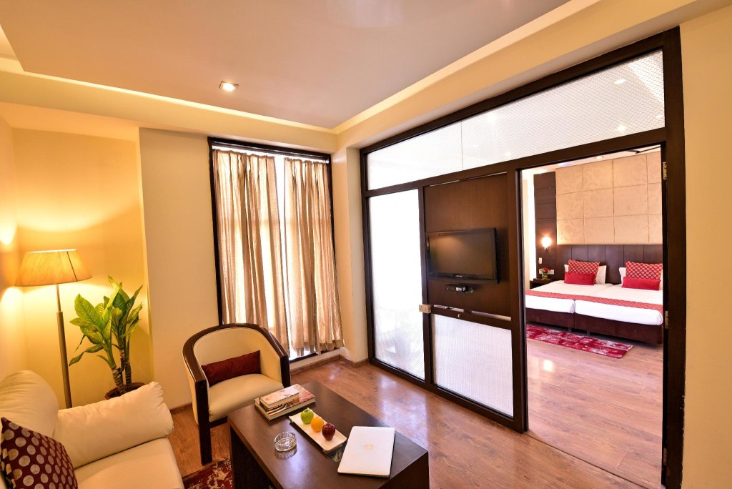 Suite Hotel Surya Plaza