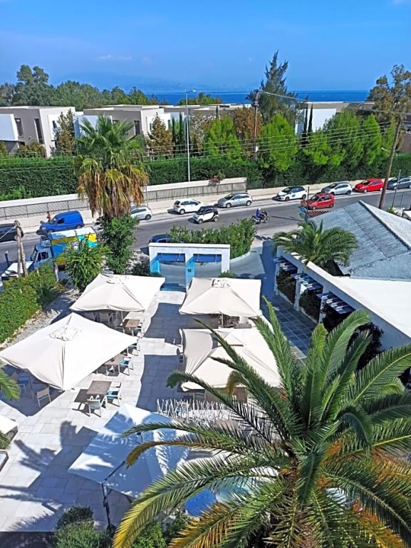 Двухместный люкс Superior с видом на бассейн Corfu Palma Boutique Hotel