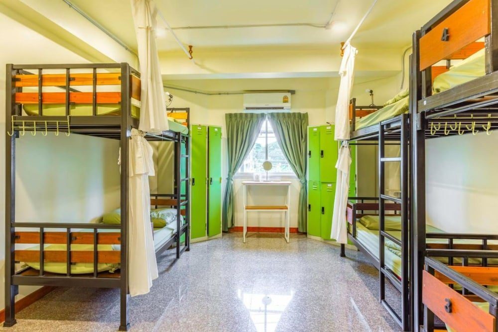 Bed in Dorm (female dorm) OYO 75416 Rama3 Sunrise Hostel
