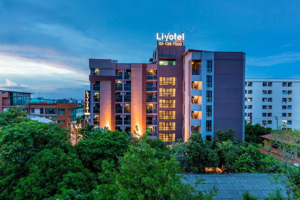 Номер Deluxe Livotel Hotel Lat Phrao Bangkok