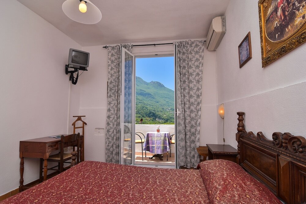 Двухместный номер Standard с балконом и с видом на море Hotel Villa Fiorentina