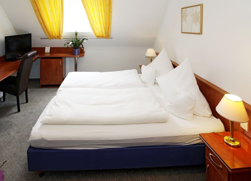 Classic room Garni-Hotel Goldenes Lamm