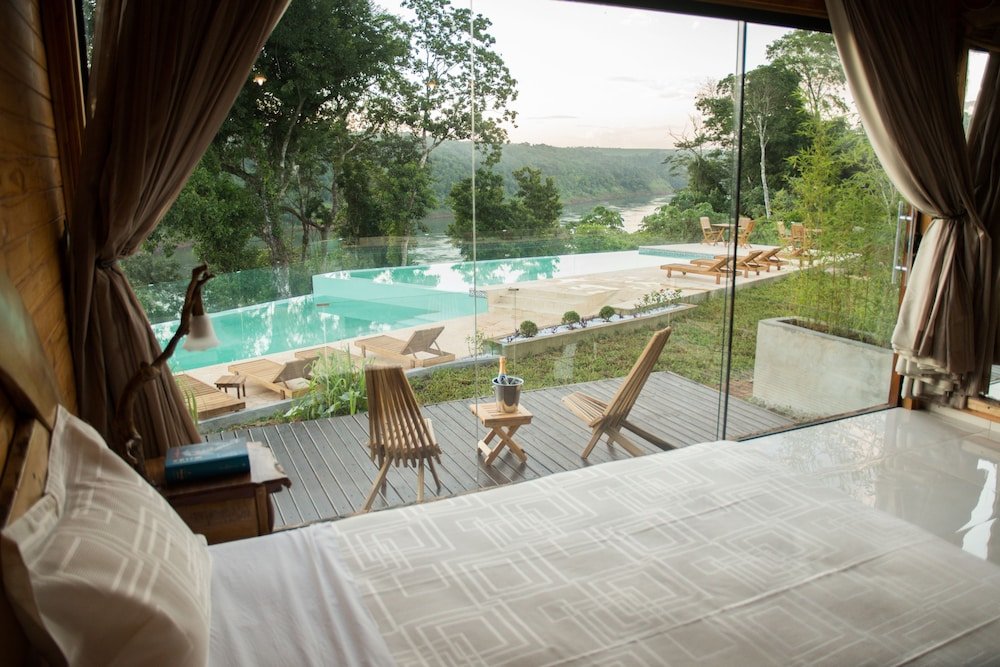 Superior room with balcony and with river view Tupa Lodge