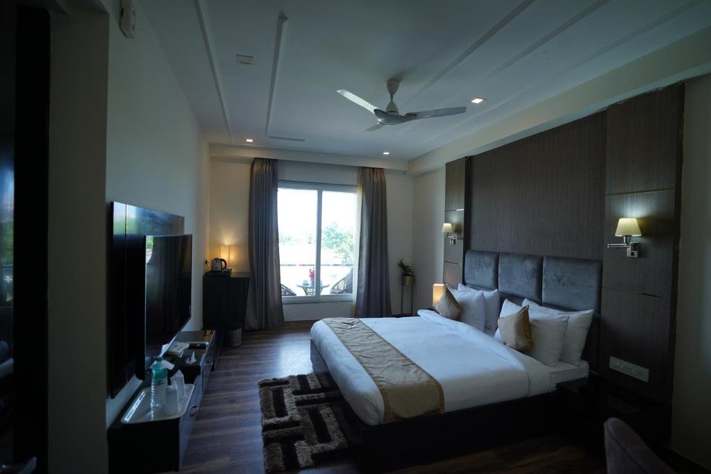 Camera doppia Deluxe con balcone Hotel Idhayan Palace