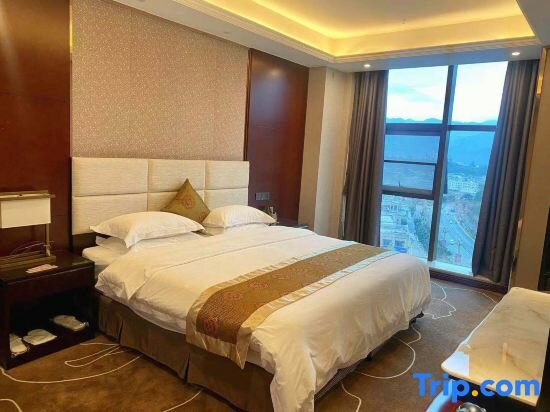 Suite Business Days Hotel and Suites Zhaozhuang Xingyi Resort
