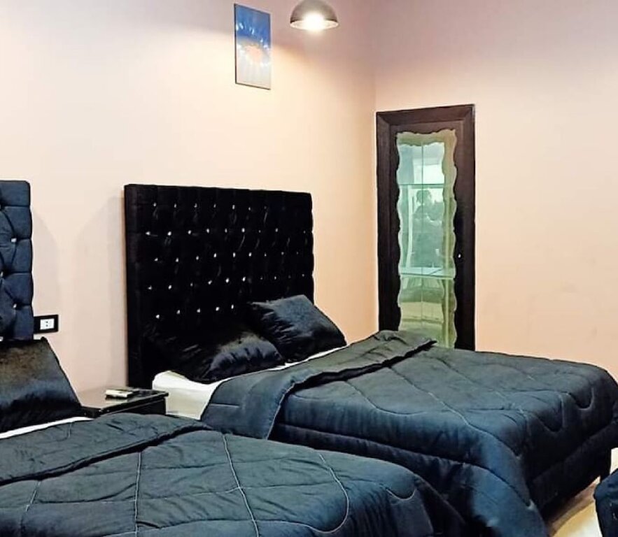 Трёхместный номер Comfort с 3 комнатами Agata Hostel