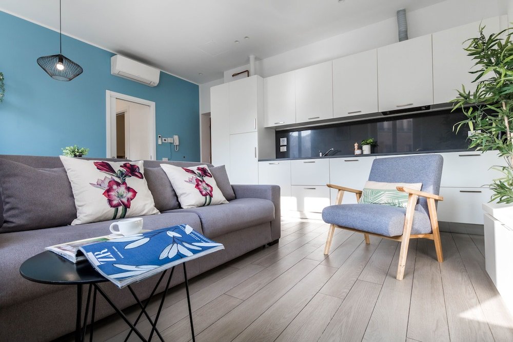 2 Bedrooms Apartment with balcony Altido Via Mazzini