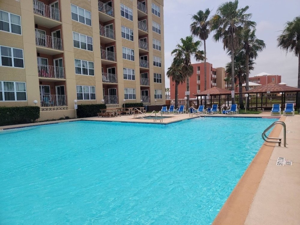 Standard chambre Beach Access Condo Nice Pool/hot tub Area W/bbq 2 Bedroom Home by Redawning