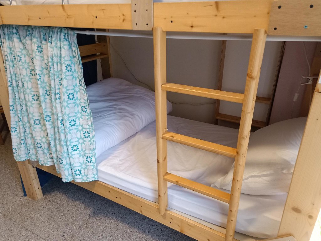 Cama en dormitorio compartido (dormitorio compartido femenino) Fish Hostel
