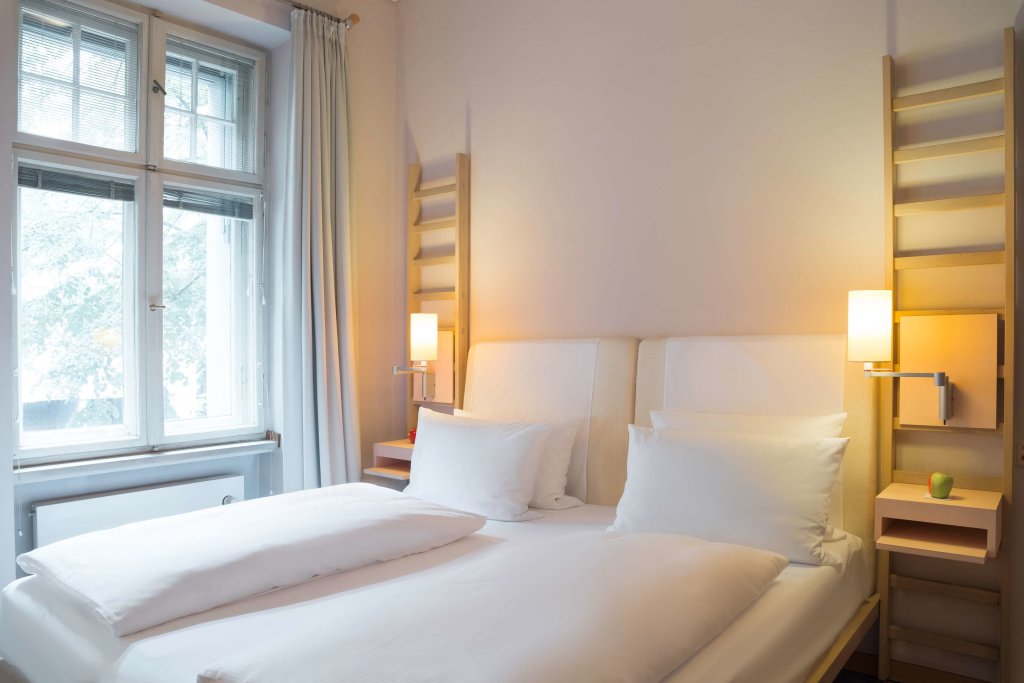 Двухместный номер Superior Hotel Bleibtreu Berlin by Golden Tulip