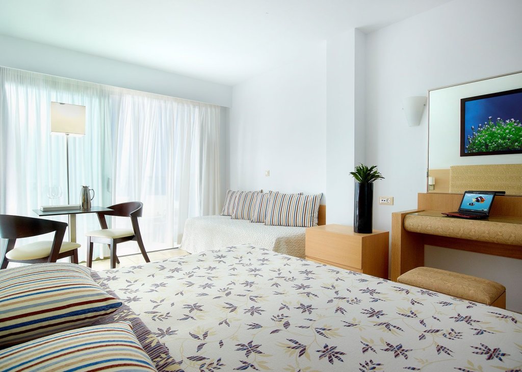 Двухместный номер Superior с видом на море Albatros Spa & Resort Hotel