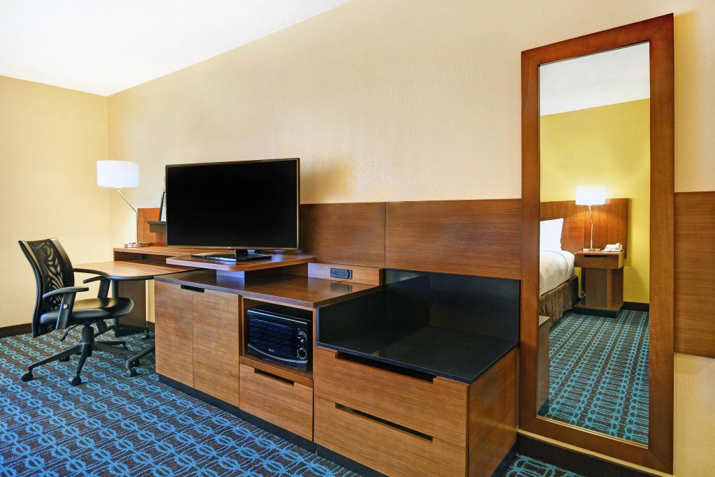 Номер Standard Fairfield Inn & Suites by Marriott Atlanta Vinings/Galleria