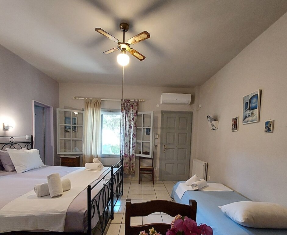 Deluxe room Villa Arni