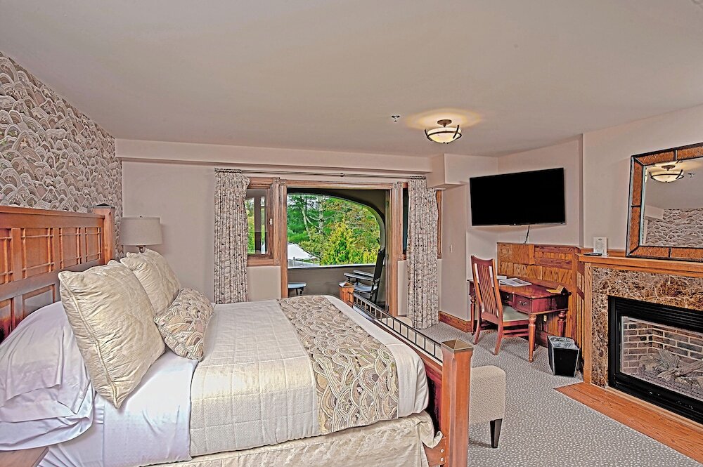 Двухместный номер Premium с видом на озеро Bob Timberlake Inn at Chetola Resort