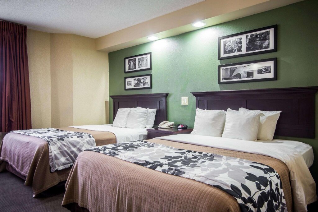 Standard Quadruple room Sleep Inn Sumter