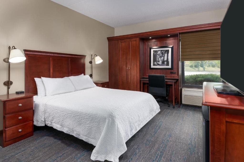 Accessible Double room Hampton Inn Indianapolis-South