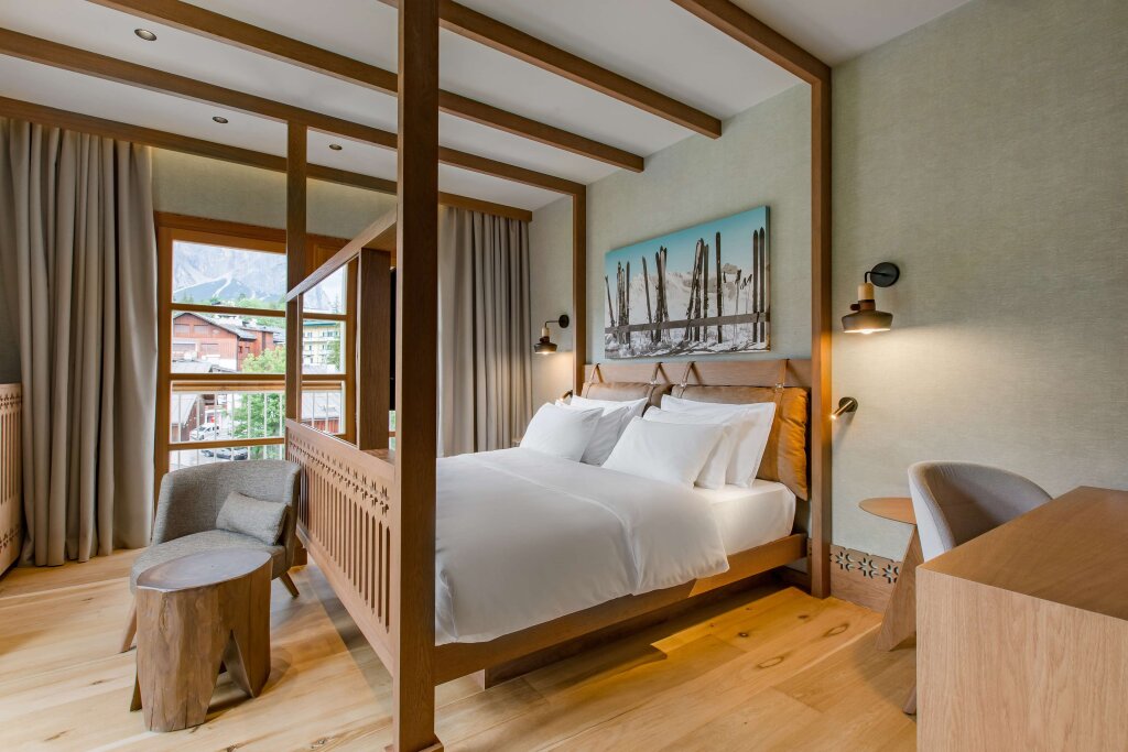 Номер Premium с видом на горы Grand Hotel Savoia Cortina d'Ampezzo, A Radisson Collection Hotel
