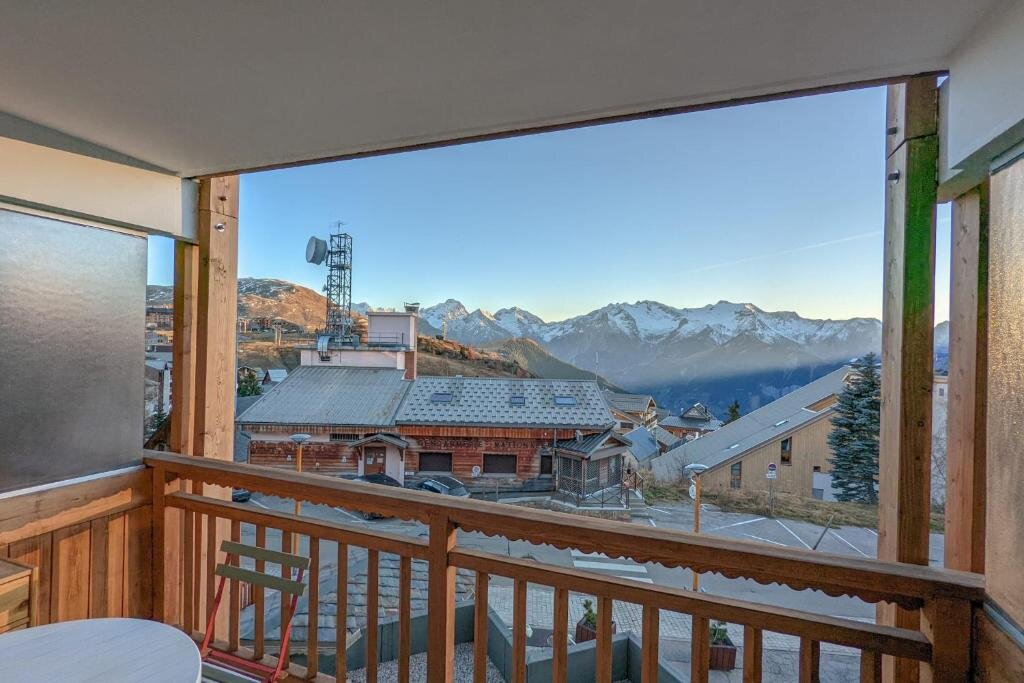Студия Nice cosy studio with balcony at the heart of L'Alpe d'Huez - Welkeys