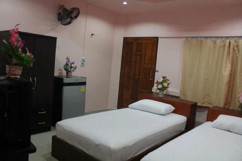 Standard Doppel Zimmer mit Balkon Nakorn Nan Apartment