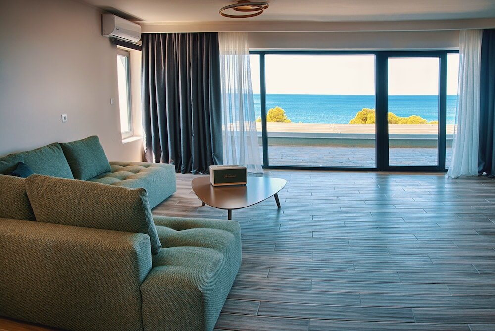 Deluxe Suite with balcony and with sea view Casa Bloo Adults Only