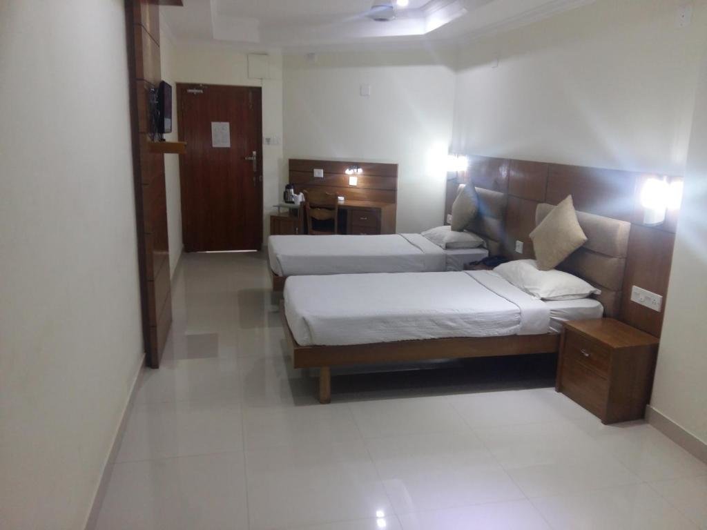 Deluxe room Sree Gokulam Residency