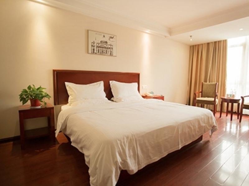 Suite GreenTree Inn Jiangsu Lianyungang Donghai Benniu Square Business Hotel