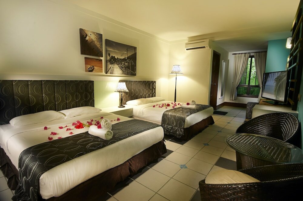 Superior Quadruple room with balcony and with view Paya Beach Spa & Dive Resort