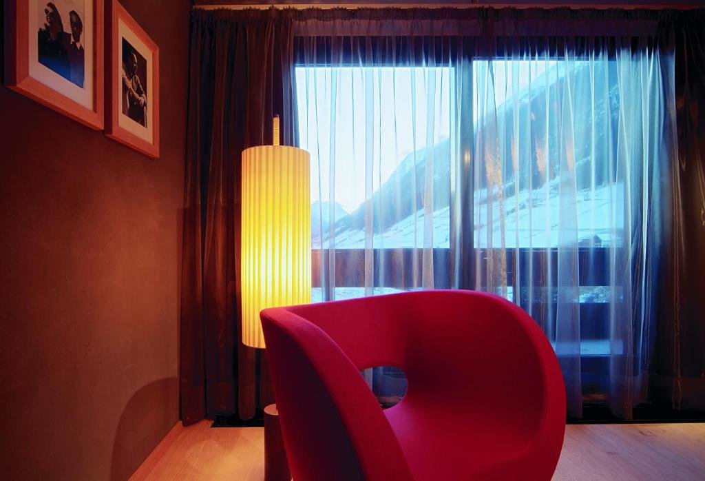 Standard Doppel Zimmer mit Balkon Hotel Madlein