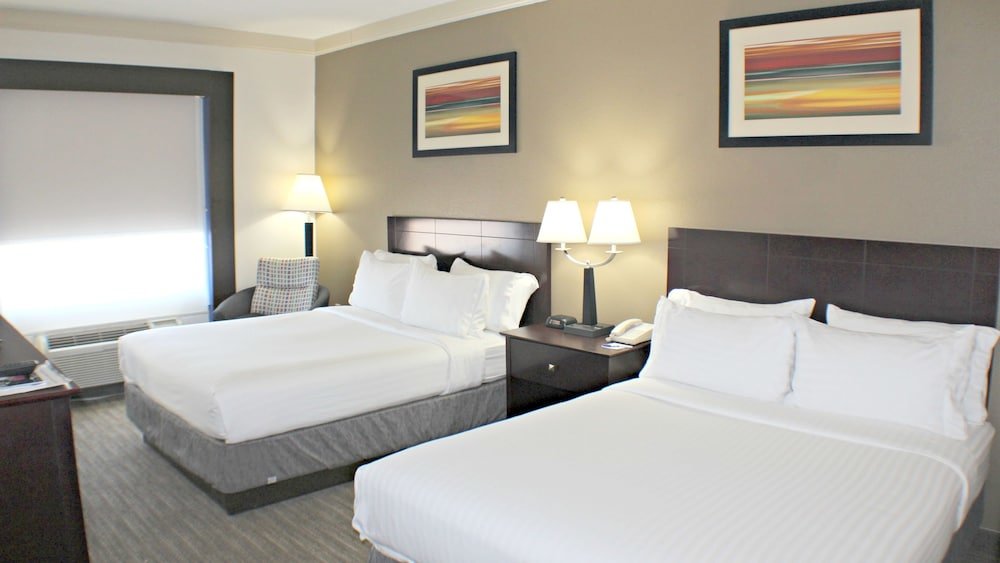 Standard quadruple chambre Holiday Inn Express Hotel & Suites Plainview, an IHG Hotel