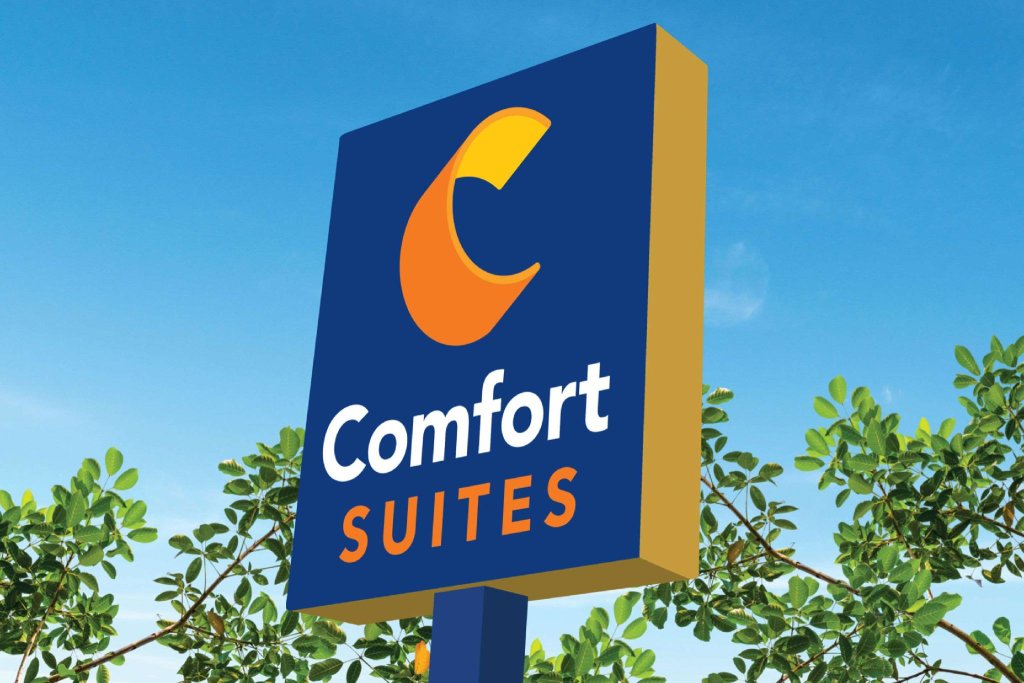 Standard Zimmer Comfort Suites Midland West