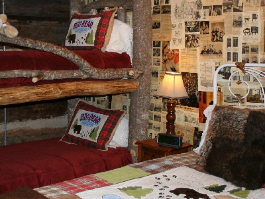 Четырёхместный номер Standard Olde Mill Inn Bed & Breakfast