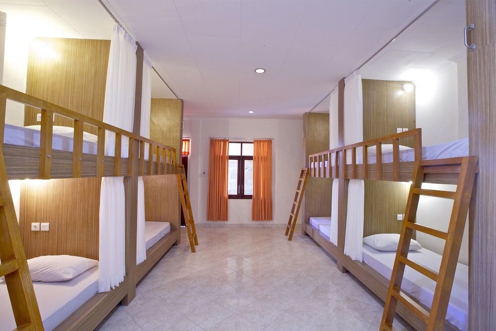 Bed in Dorm Kuta Dormitory at Simpang inn