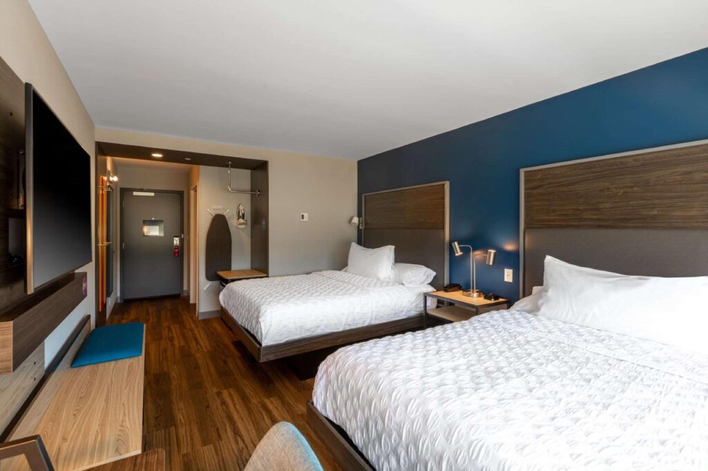 Standard quadruple chambre Tru by Hilton Seneca Clemson