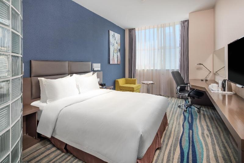 Standard Double room with view Holiday Inn Express Shenyang North Station, an IHG Hotel