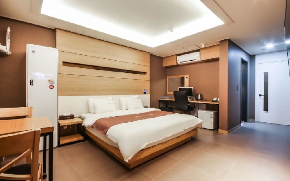 Suite Naju Dream Hotel