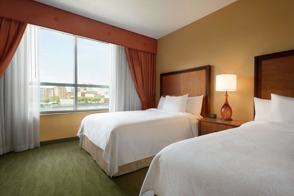 Standard Double room with river view Embassy Suites by Hilton E Peoria Riverfront Conf Center