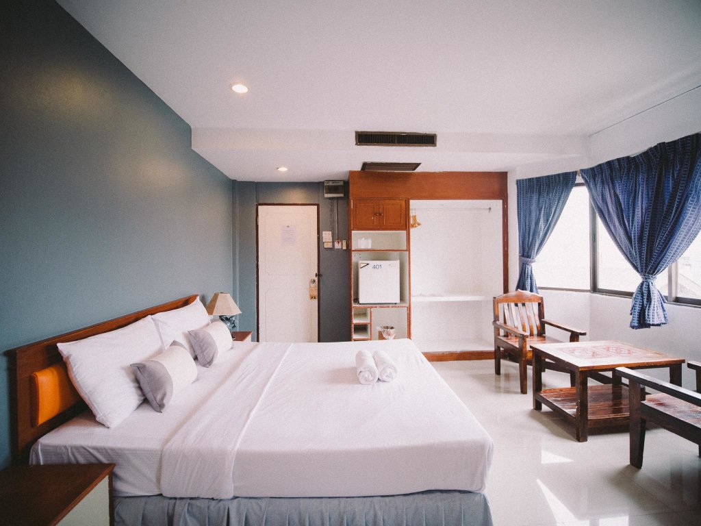 Deluxe Doppel Zimmer mit Balkon Traveller Inn Hotel