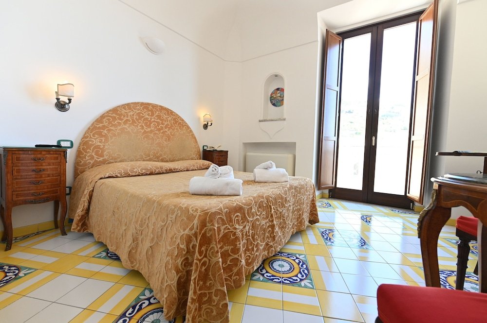 Standard Double room with balcony and with sea view Hotel Croce Di Amalfi