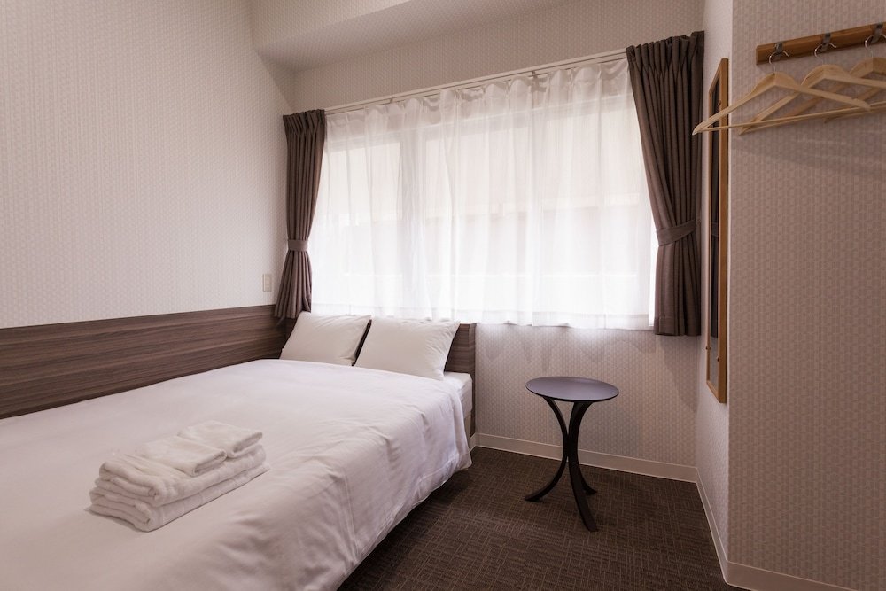 Двухместный номер Standard с балконом Abest Cube Naha Kokusai Street-Cabin Type Hotel All Room With Key