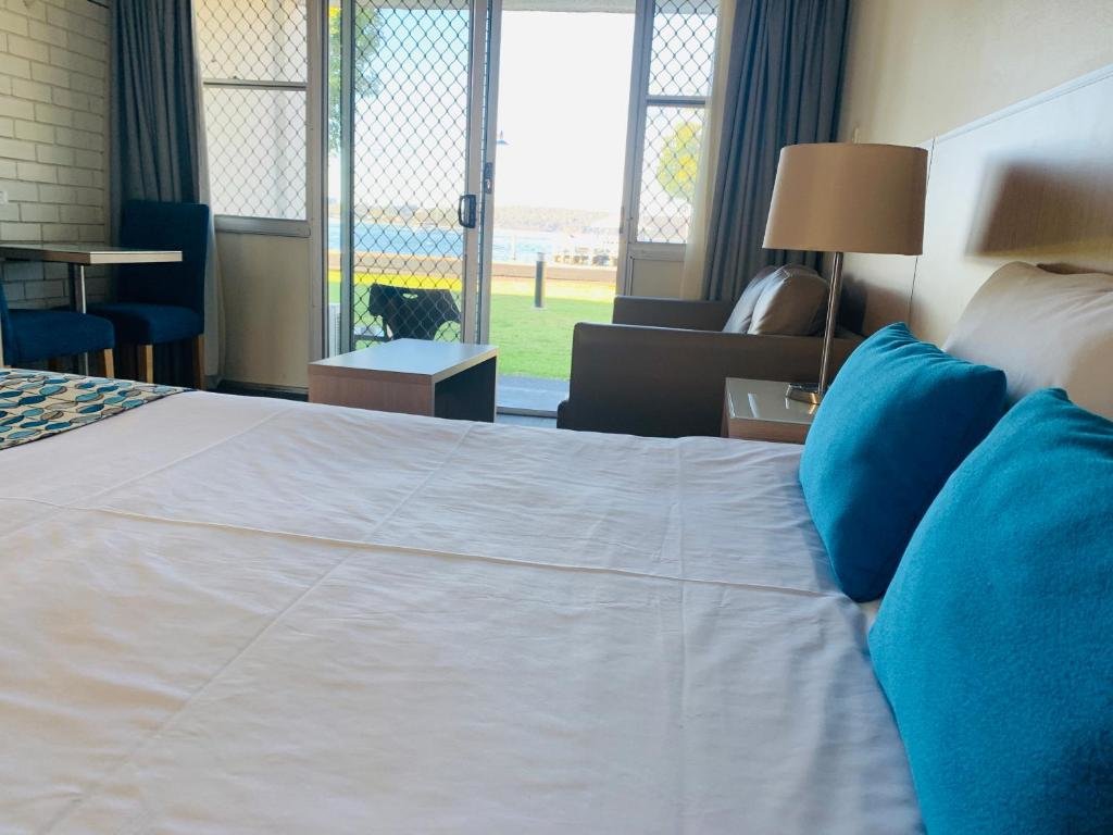 Deluxe Double room with river view Zorba Motel