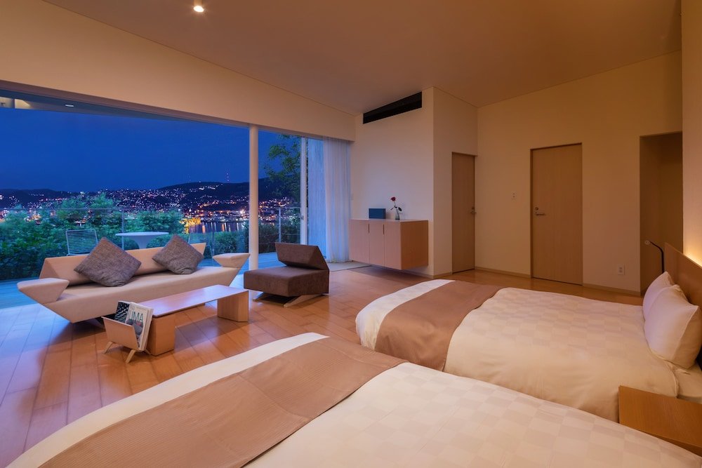 Двухместный люкс Deluxe с красивым видом из окна Garden Terrace Nagasaki Hotels & Resorts