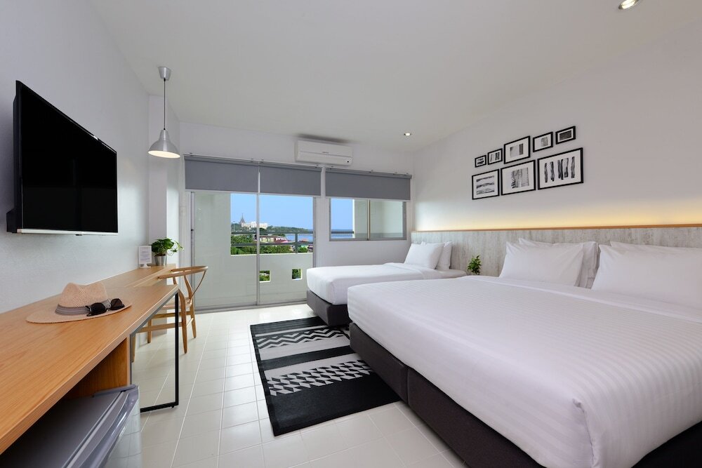 Habitación triple De lujo con balcón y con vista al mar Ruenthip Pattaya