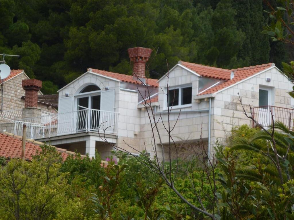 Апартаменты с 2 комнатами с балконом и с видом на море Villa Fede