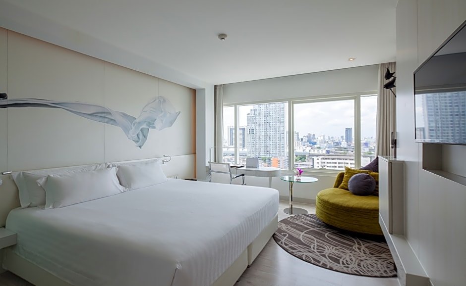 Superior Double room with city view Centara Watergate Pavilion Hotel Bangkok